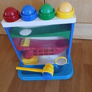 Battat Pound & Roll Ball 4 colored balls with hammer Used